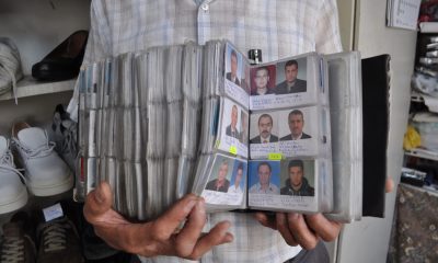22 senede topladığı 3 bin 500 vesikalık fotoğraf ile kendi başına arşiv oluşturdu