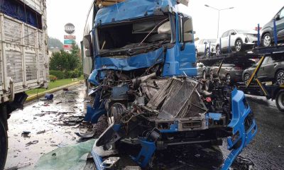 Yabancı uyruklu kadının kullandığı tır, kamyona arkadan çarptı: 2 yaralı