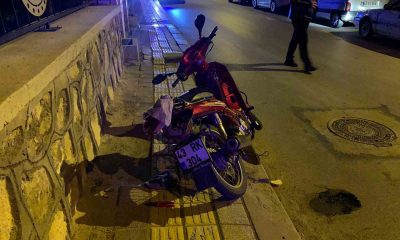 Kütahya’da motosiklet ile ticari araç çarpıştı: 1 yaralı
