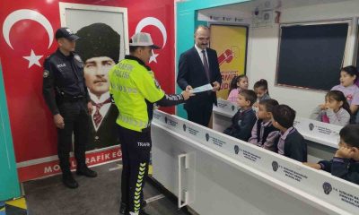 Mobil Eğitim Tırı ile geleceğin duyarlı sürücü adayları yetişiyor
