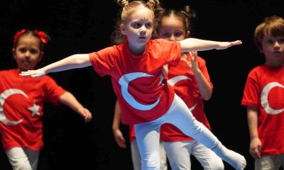 Minikler jimnastik şöleninde hünerlerini sergilediler