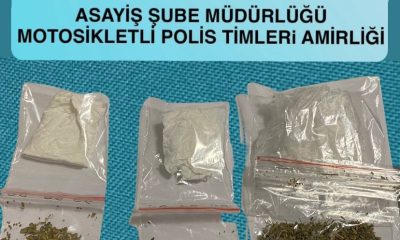 4 şüphelinin üzerinde 1 ruhsatsız tabanca ve uyuşturucu maddeler ele geçirildi