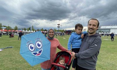 Uçurtma etkinliğinde 7’den 70’e herkes çocuklar gibi eğlendi