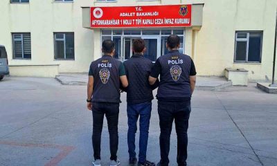 4 yıl hapis cezası ile aranan şahsı polis yakaladı