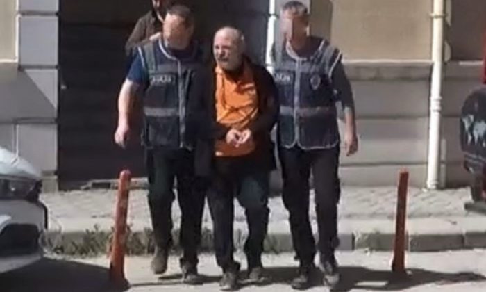 Oğlunun avukatlık bürosunda saklanan FETÖ/PDY üyesi yakalandı
