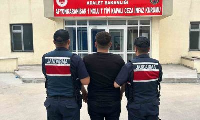 3 yıl 4 ay hapis cezası ile aranan şahsı jandarma yakaladı
