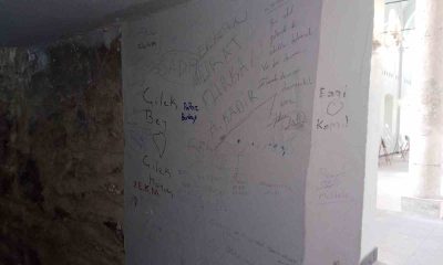 Sivrihisar’ın asırlara meydan okuyan tarihi kilisesi vandalların hedefi oldu