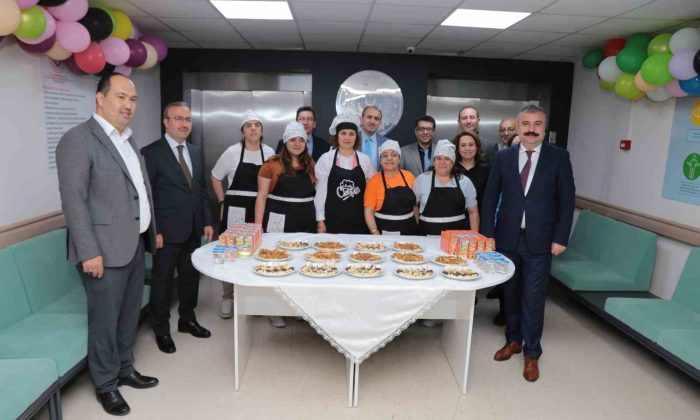Engelliler tarafından hazırlanan sergi açıldı