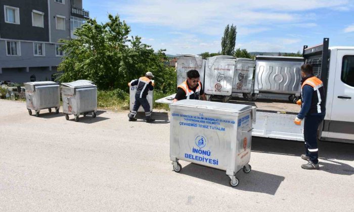 İnönü’de çöp konteynırları yenileniyor