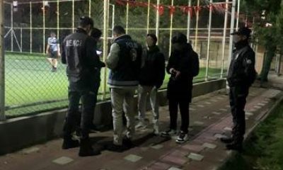 Parkta yapılan uygulamada 37 şahıs sorgulandı