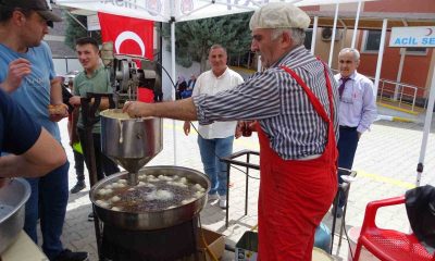 Hisarcık’ta hastane personelinden lokma ikramı
