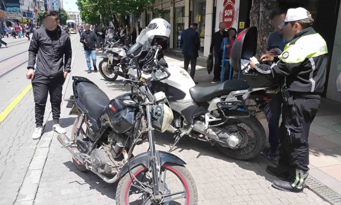Eskişehir’de 52 motosiklet ve motorlu bisiklet sürücüsüne işlem uygulandı