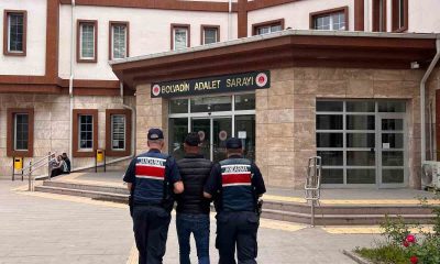 Hırsızlık suçundan 15 yıl hapis cezasıyla aranan şahıs yakaladı