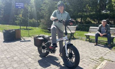 Emekli asker her gün yaklaşık 35 kilometre pedal çevirip onlarca cana ulaşıyor