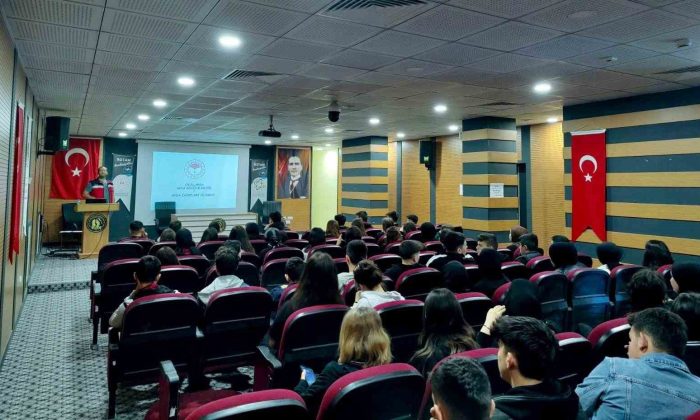 Tavşanlı’da lise öğrencilerine “Gıda Güvenilirliği ve Gıda İsrafı” konulu eğitim