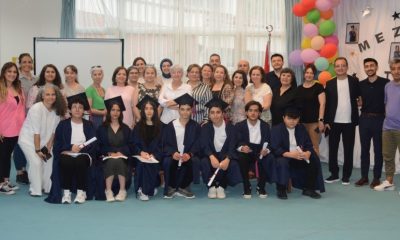 İşitme engelli öğrenciler mezuniyet sevinci yaşadı