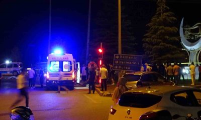 Tavşanlı’da otomobilin motosiklete çarptığı feci kaza kamerada: 2 ölü