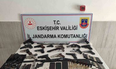 Kaçak silah ve mühimmat satışı yapan şahıs tutuklandı