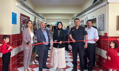 Dumlupınar’da miniklerin yılsonu sergisi