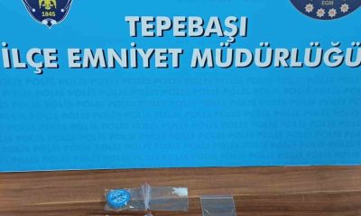 7 yıl hapis cezası bulunan firari şahsın evinde uyuşturucu madde ele geçirildi