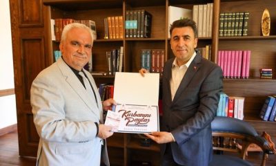 Vali Aygöl, kurban bağışını TDV’ye gerçekleştirdi