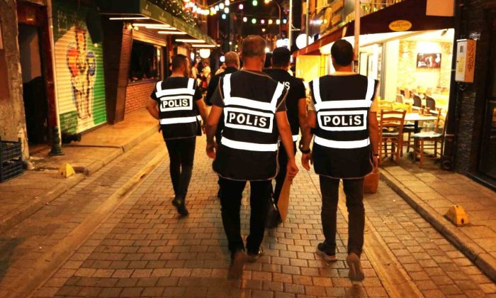 Polis ekiplerinin ‘Barlar Sokağı’ denetimleri devam ediyor