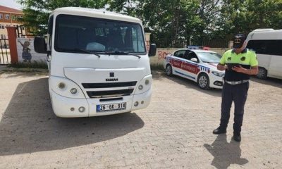 Jandarma ekiplerinden okul servislerine yönelik denetim