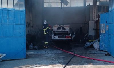 Bilecik’te tamire getirilen otomobilde yangın çıktı