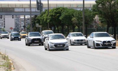 Tatilcilerin dönüş yolunda trafik yoğunluğu başladı