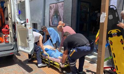 Hamamda düşerek başını çarpan 70 yaşındaki adam ambulansta hayata döndürüldü