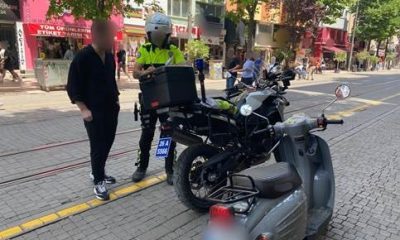 Polis trafiğe kapalı bölgelerde denetimlerini sürdürüyor