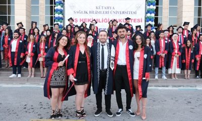 KSBÜ Diş Hekimliği Fakültesi’nde mezuniyet sevinci