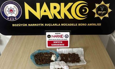 Bilecik’te düzenlenen uyuşturucu operasyonunda 2 şüpheli suçüstü yakalanırken 1’i tutuklandı