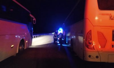 Yolcu otobüsü kamyona arkadan çarptı: 1 ölü, 14 yaralı (Video Haber)