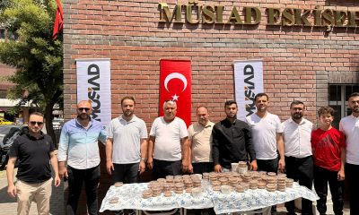 MÜSİAD Eskişehir Şubesi Muharrem ayı dolayısıyla vatandaşlara aşure ikramında bulundu