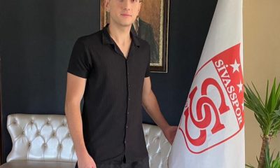 ES-ES Altyapısından Yetişen Futbolcu Sivasspor’da Profesyonel oldu