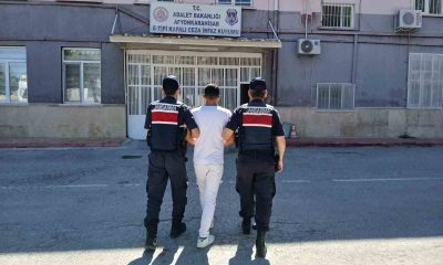 3 yıl 7 ay 10 gün hapis cezasıyla aranan şahıs yakalandı