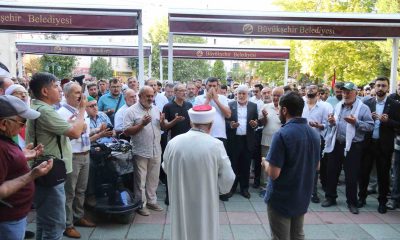 Vatandaşlar Ünlü ve Haniye için toplandı