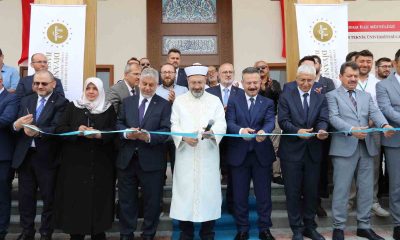 Diyanet İşleri Başkanı Erbaş, Eskişehir Teknik Üniversitesi Camii açışına katıldı