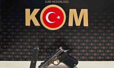Durdurulan şüpheli araçtan 1 adet ruhsatsız tabanca ele geçirildi