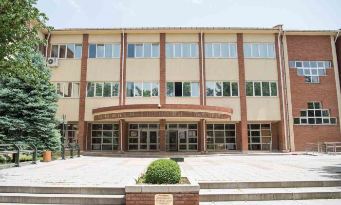 İİBF köklü akademik tecrübesiyle başarılı mezunlar yetiştiriyor