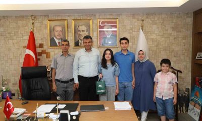 Başkan Akel LGS’de başarılı olan öğrencileri ödüllendirdi
