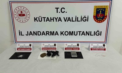 Jandarma’dan uyuşturucu operasyonu, 3 kişi tutuklandı