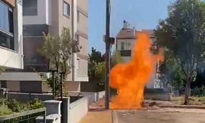 Altyapı çalışmasında patlatılan doğal gaz hattında çıkan yangın paniğe neden oldu