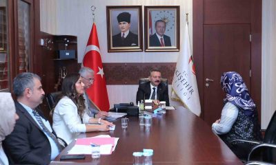 Vali Hüseyin Aksoy, Halk Günü Toplantısı’nda vatandaşları dinledi