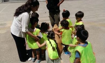 Anaokulu öğrencilerinden polise ziyaret