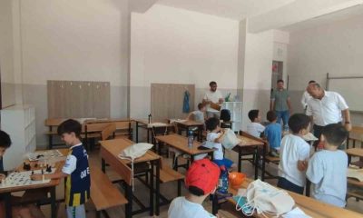 Müdür Başyiğit, yaz okulu kurslarındaki öğrencilerle bir araya geldi