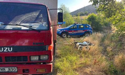 Kamyonetle çarpışan motosiklet sürücüsü yaralandı