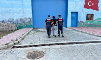 Hapis cezasıyla aranan şahıs saklandığı köy evinde yakalandı