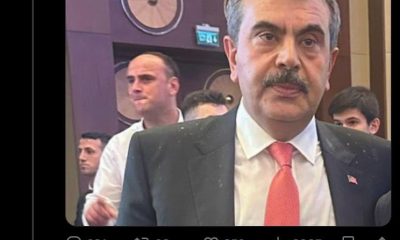 Bu Adamı Kim Müdür yaptıysa O da Görevden Affını istesin